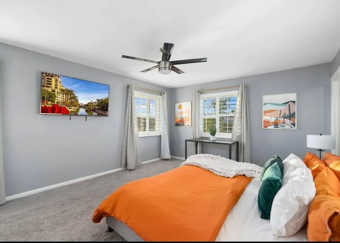 5br With Pool & Backyard Paradisesleeps 10 Guests Phoenix
