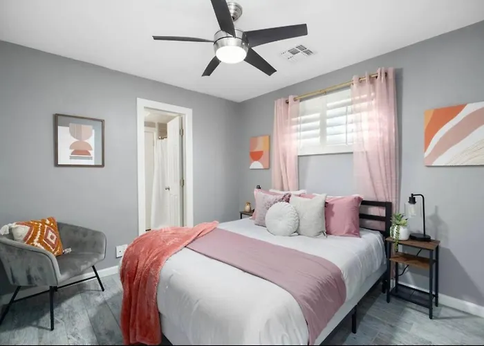 5br With Pool & Backyard Paradisesleeps 10 Guests Dom wakacyjny