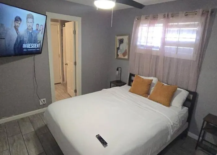 Dom wakacyjny 5br With Pool & Backyard Paradisesleeps 10 Guests