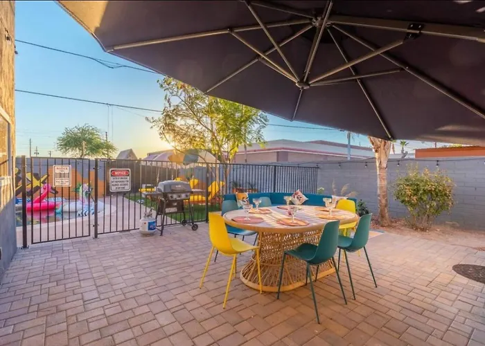 Dom wakacyjny 5br With Pool & Backyard Paradisesleeps 10 Guests *