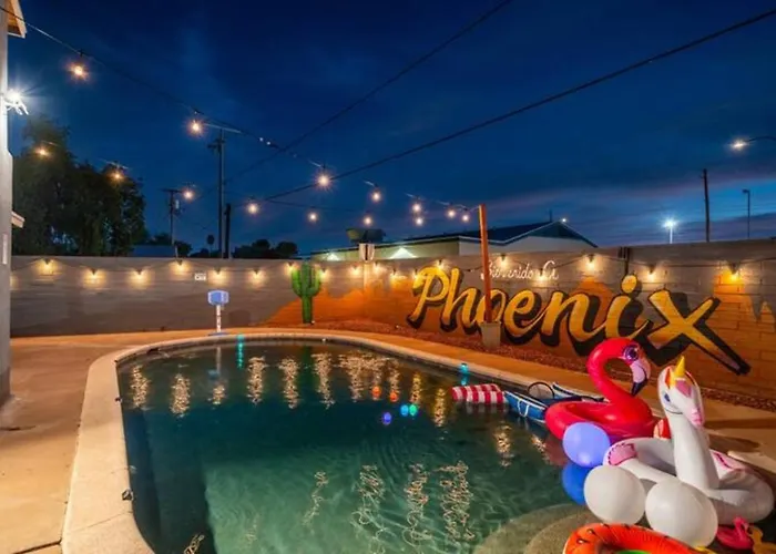 5br With Pool & Backyard Paradisesleeps 10 Guests Dom wakacyjny