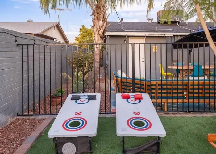 5br With Pool & Backyard Paradisesleeps 10 Guests * Phoenix