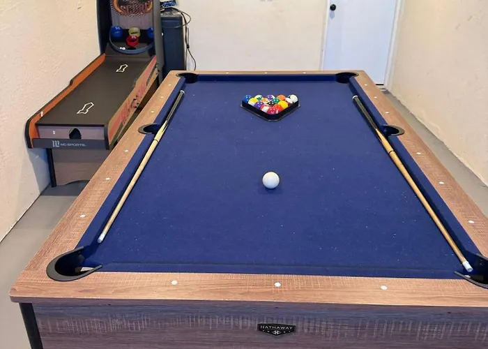 5br With Pool & Backyard Paradisesleeps 10 Guests Dom wakacyjny