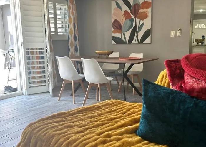 5br With Pool & Backyard Paradisesleeps 10 Guests * Phoenix