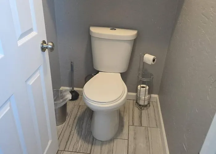 5br With Pool & Backyard Paradisesleeps 10 Guests Dom wakacyjny